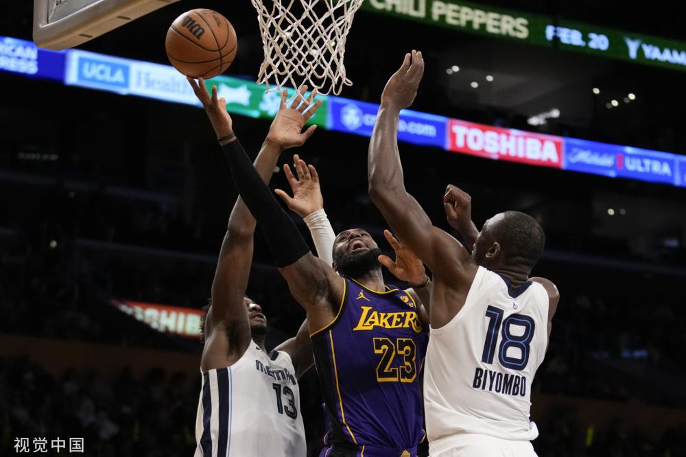 不容小觑的 不容小觑的